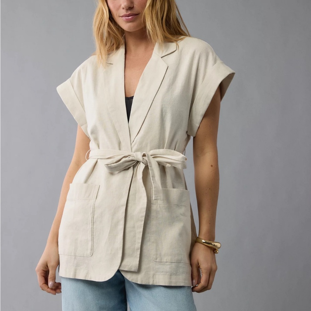 American Eagle Outfitters Cream Belted Top
